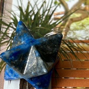 One tetrahedron LAPIS